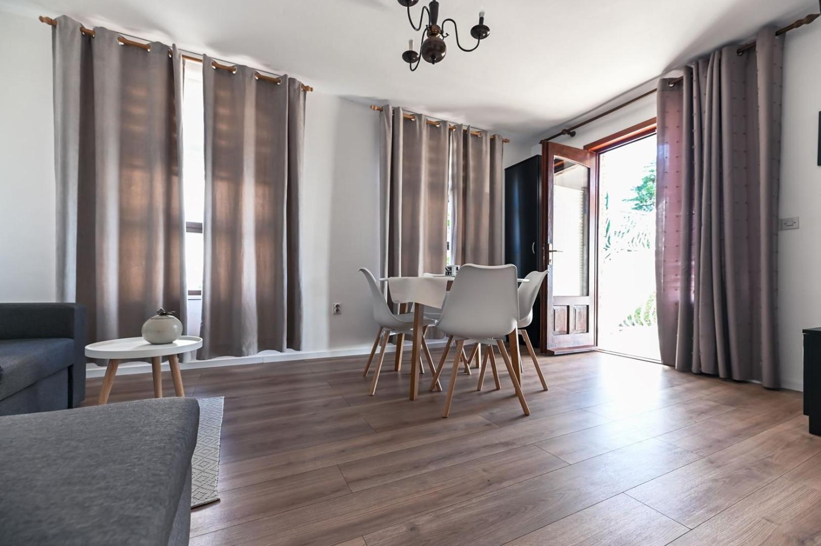 Apartment Rajna Biograd Na Moru Exterior photo