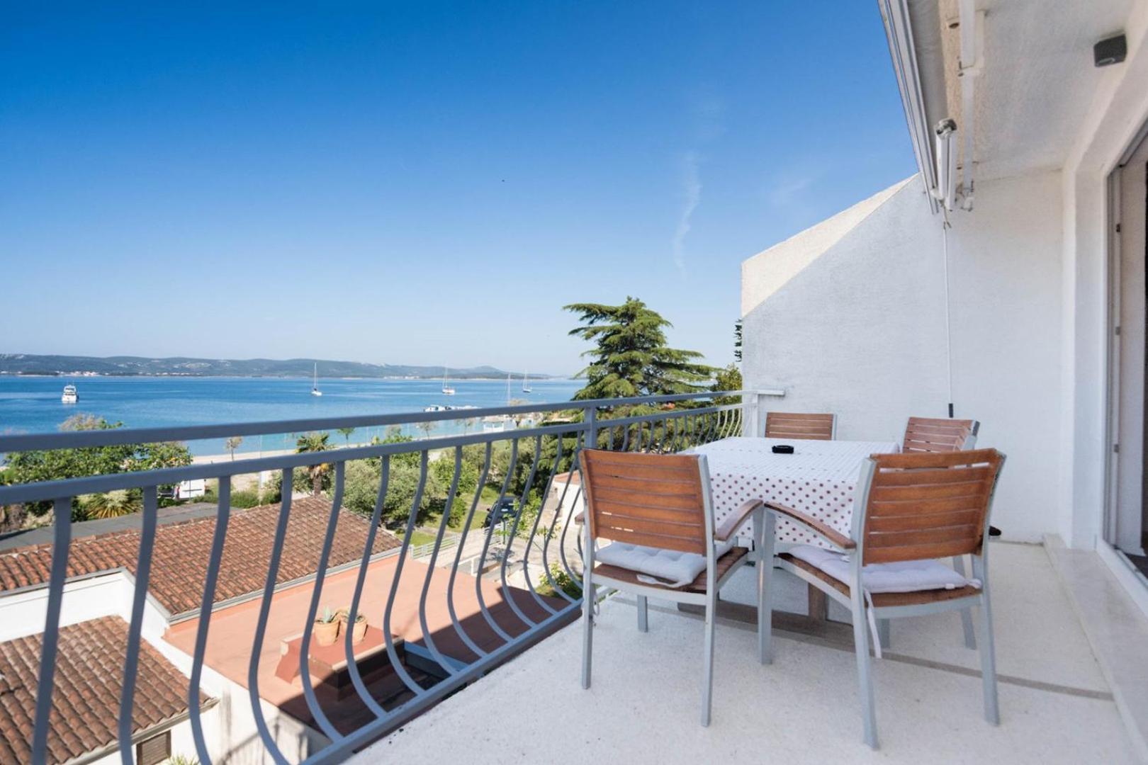 Apartment Rajna Biograd Na Moru Exterior photo