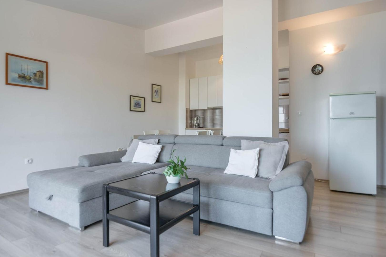 Apartment Rajna Biograd Na Moru Exterior photo